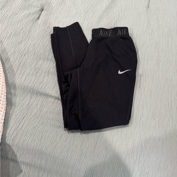Nike Joggers - Picture 3 of 3